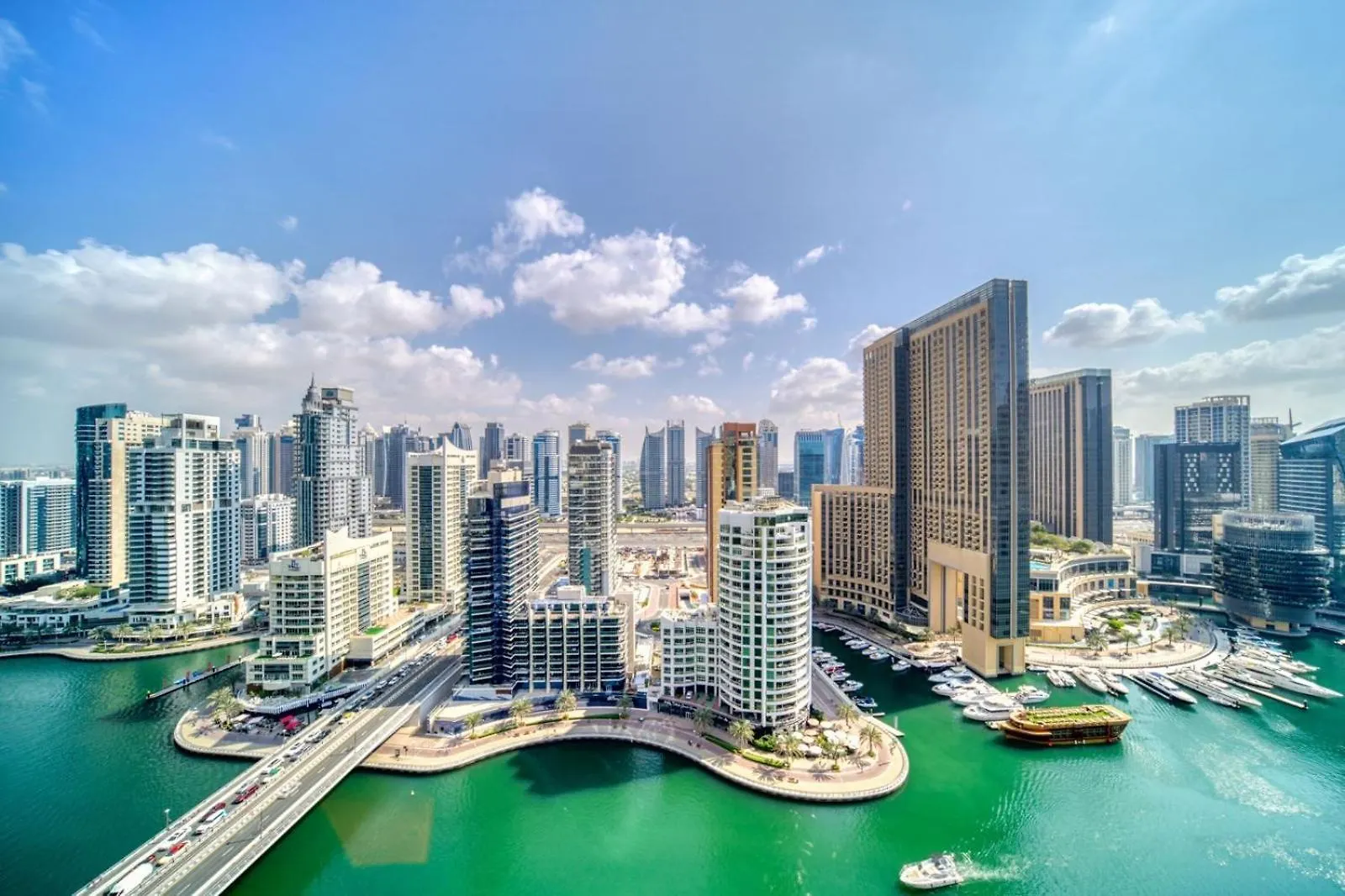 Enticing Space With Marina View Near The Beach! Dubai